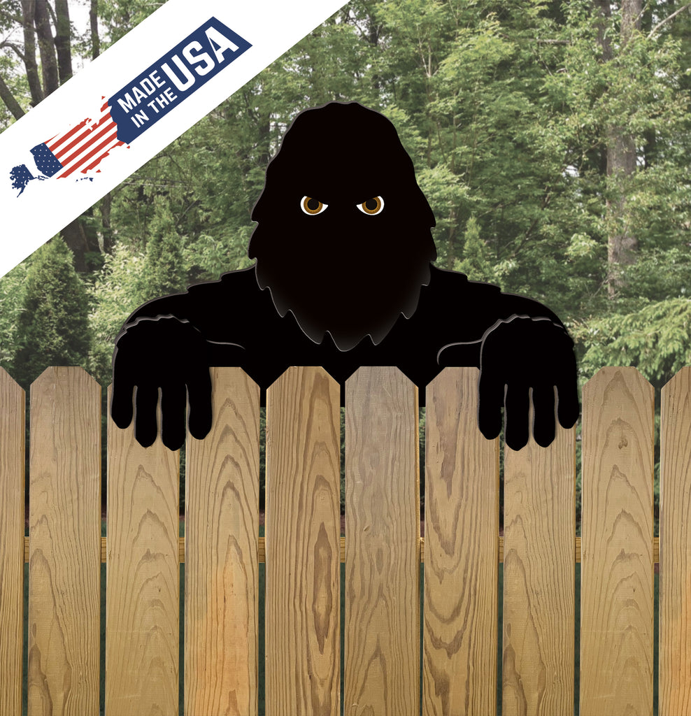 All-Weather Bigfoot Fence Peeker